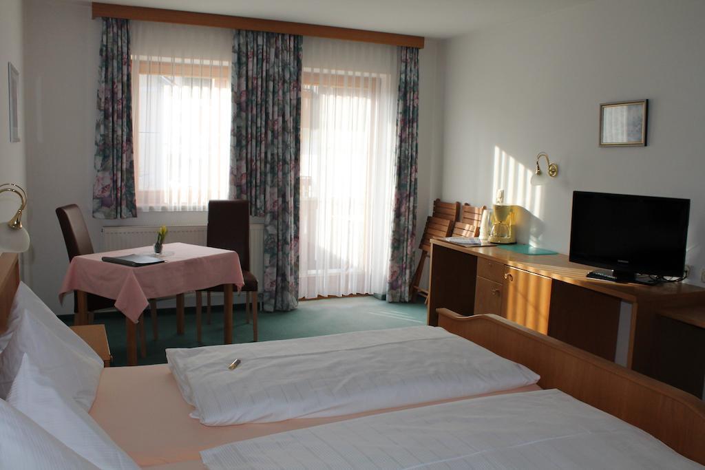 Hotel Garni Vogelsang Bad Fussing Luaran gambar